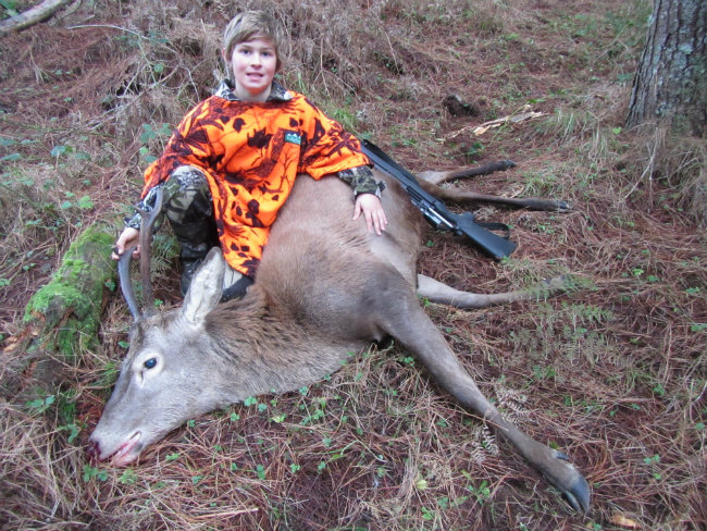 0044 Izaak Mirfin First deer 2014 650 0044 Izaak Mirfin First deer 2014 650